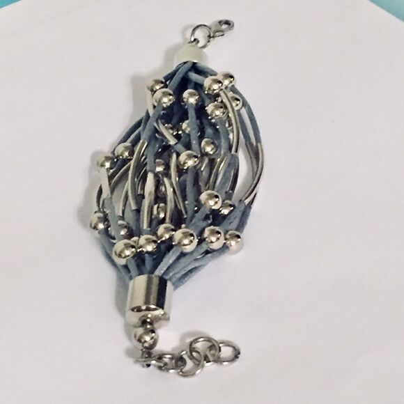 Silver tone and gray bracelet - Picture 3 of 3